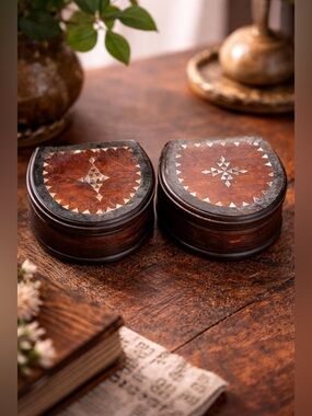 VINTAGE Pair of Wooden Trinket Boxes with Exquisite Mother of Pearl Inlay Design